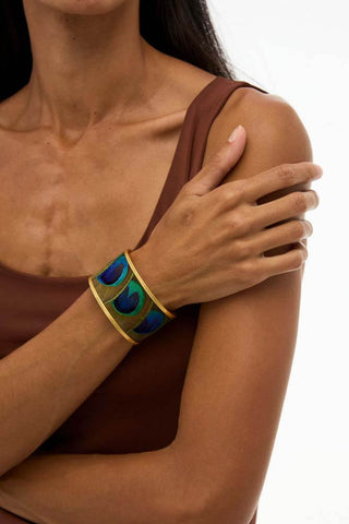 Wide Cuff Mary Ann