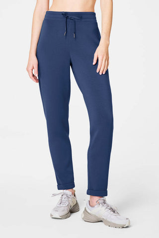 Airessentials Tapered Pant Faded Indigo