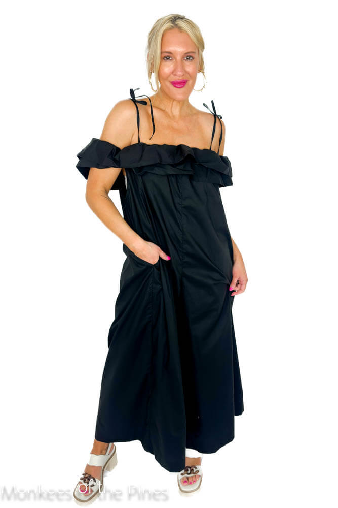 Psophia Ruffle Jumpsuit Black – Monkee's of the Pines